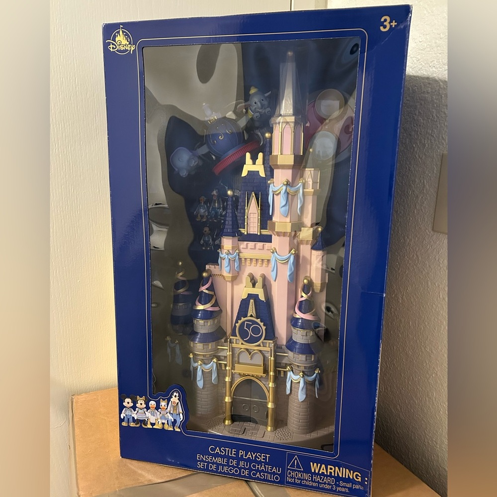 Walt disney world 50th anniversary castle playset